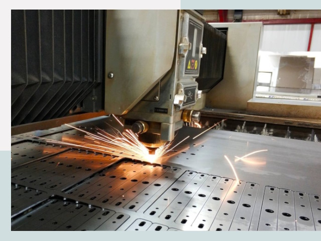 Лазерная резка металла в Балакове от 611 руб.